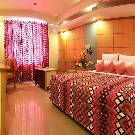 Hotel Grand International Raipur  Bagian luar foto