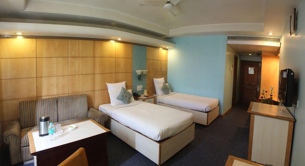 Hotel Grand International Raipur  Bagian luar foto