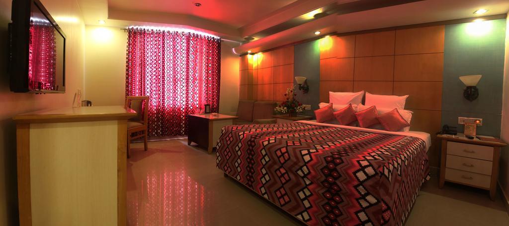 Hotel Grand International Raipur  Bagian luar foto