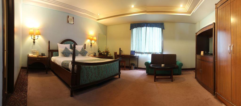Hotel Grand International Raipur  Bagian luar foto