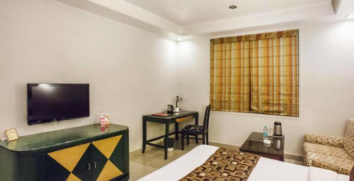 Hotel Grand International Raipur  Bagian luar foto