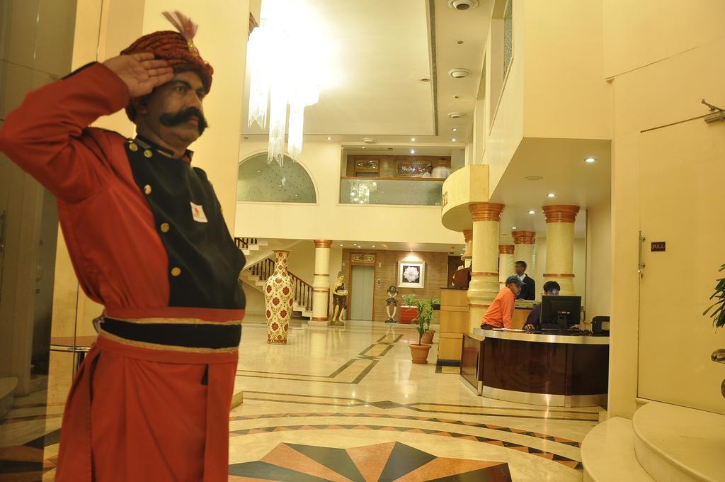Hotel Grand International Raipur  Bagian luar foto