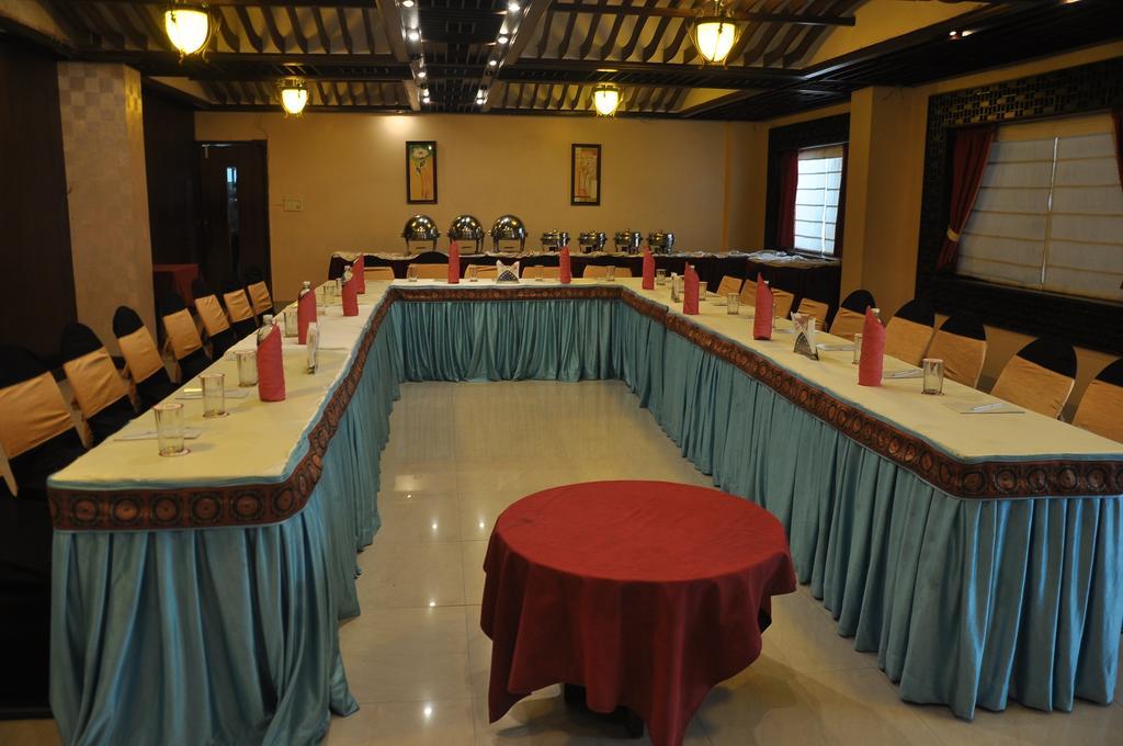 Hotel Grand International Raipur  Bagian luar foto